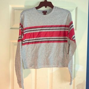 Long sleeve crop top